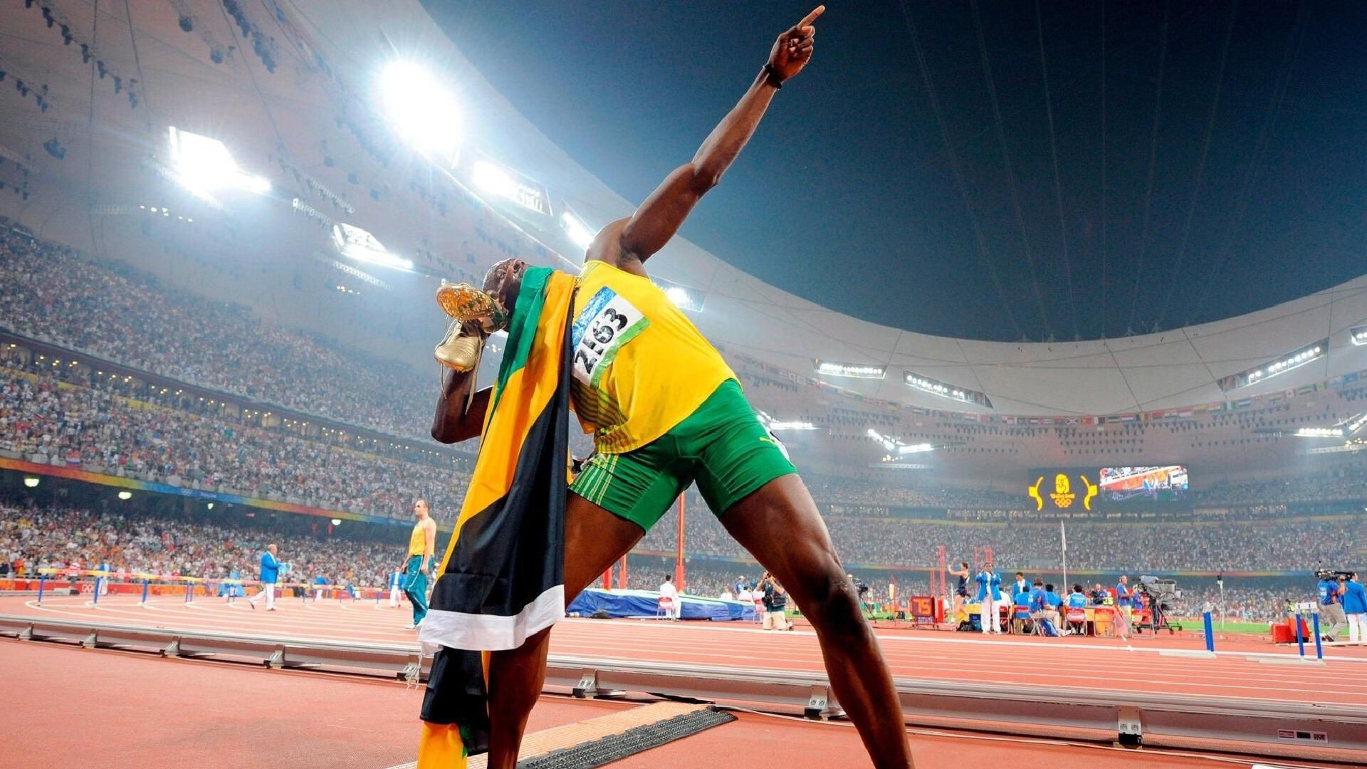 女子蝶泳划频波动小稳定性更强，女士蝶泳视频